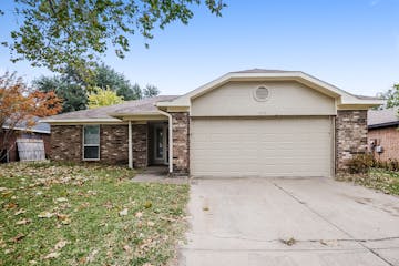 3100 Fairmeadows Ln Fort Worth, TX 76123